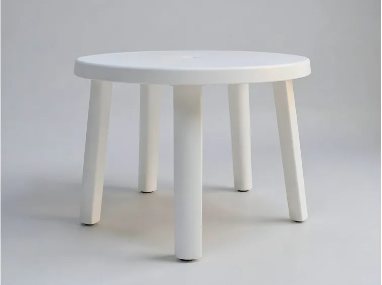 Tavolo in plastica da giardino