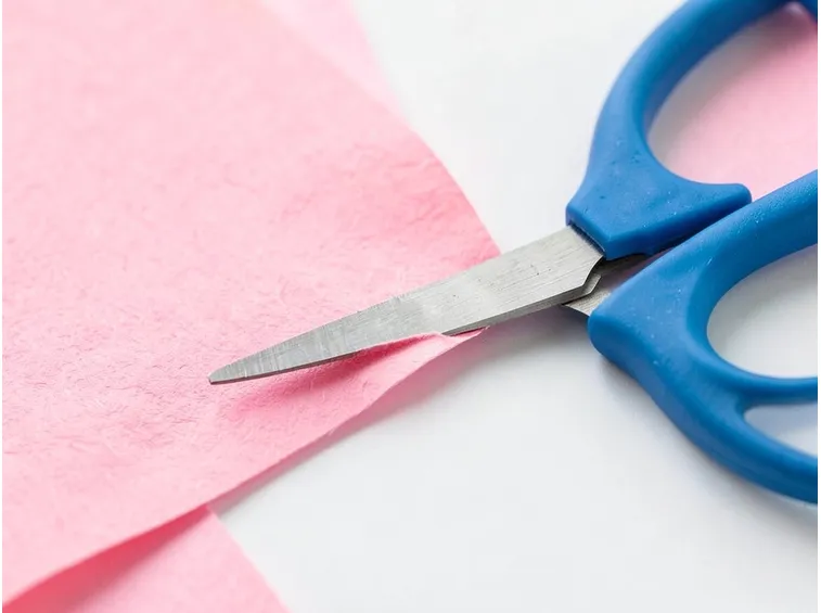 realizzazione fiore carta