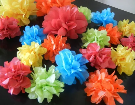 costruire fiori di carta