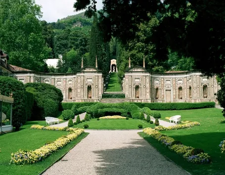Vista sul parco di villa d'Este