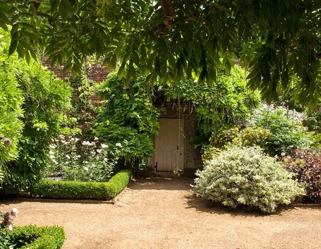 giardino in aprile