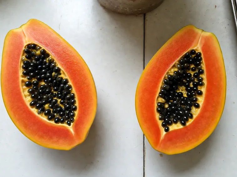 Interno della Papaya matura